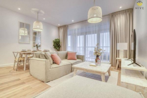 Gorgeous 2 Bedroom Apartment With Sea Views